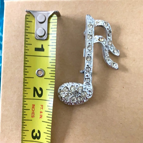 Music Note Rhinestone Pin - Picture 3 of 4